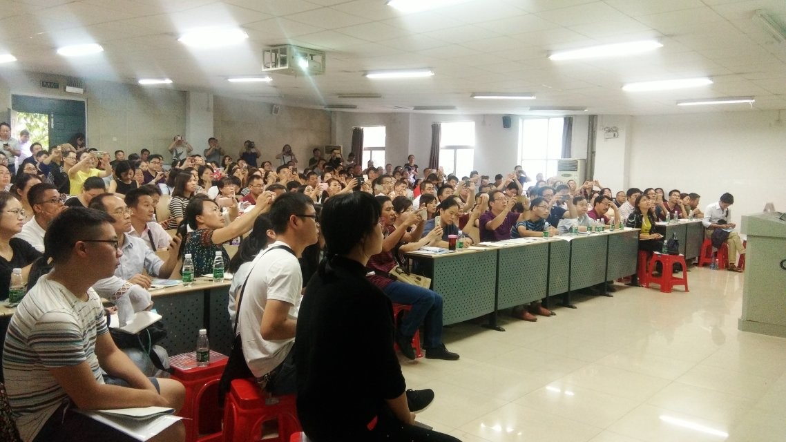 生物分會場，主講專家：九江市一中江雪青老師