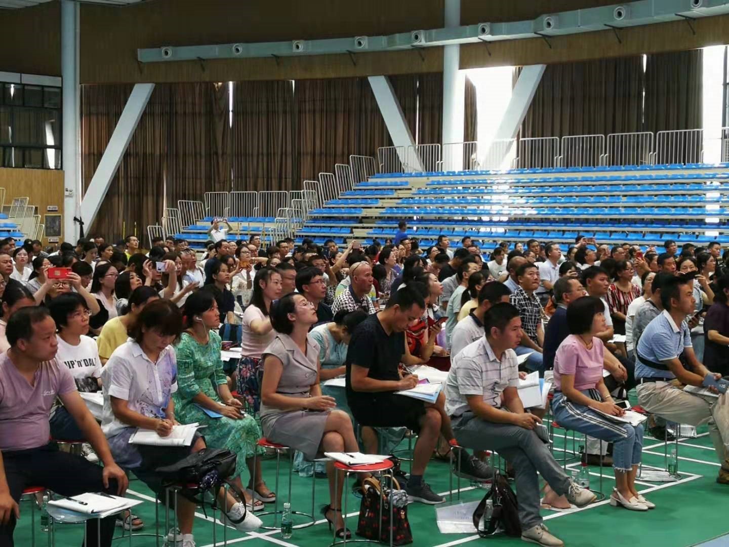 語文分會(huì)場(chǎng)